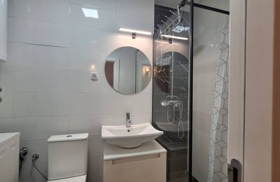 Alquiler de un acogedor piso de 3 habitaciones, 76 m², en la zona de Block 63, Nuevo Belgrado, Serbia
